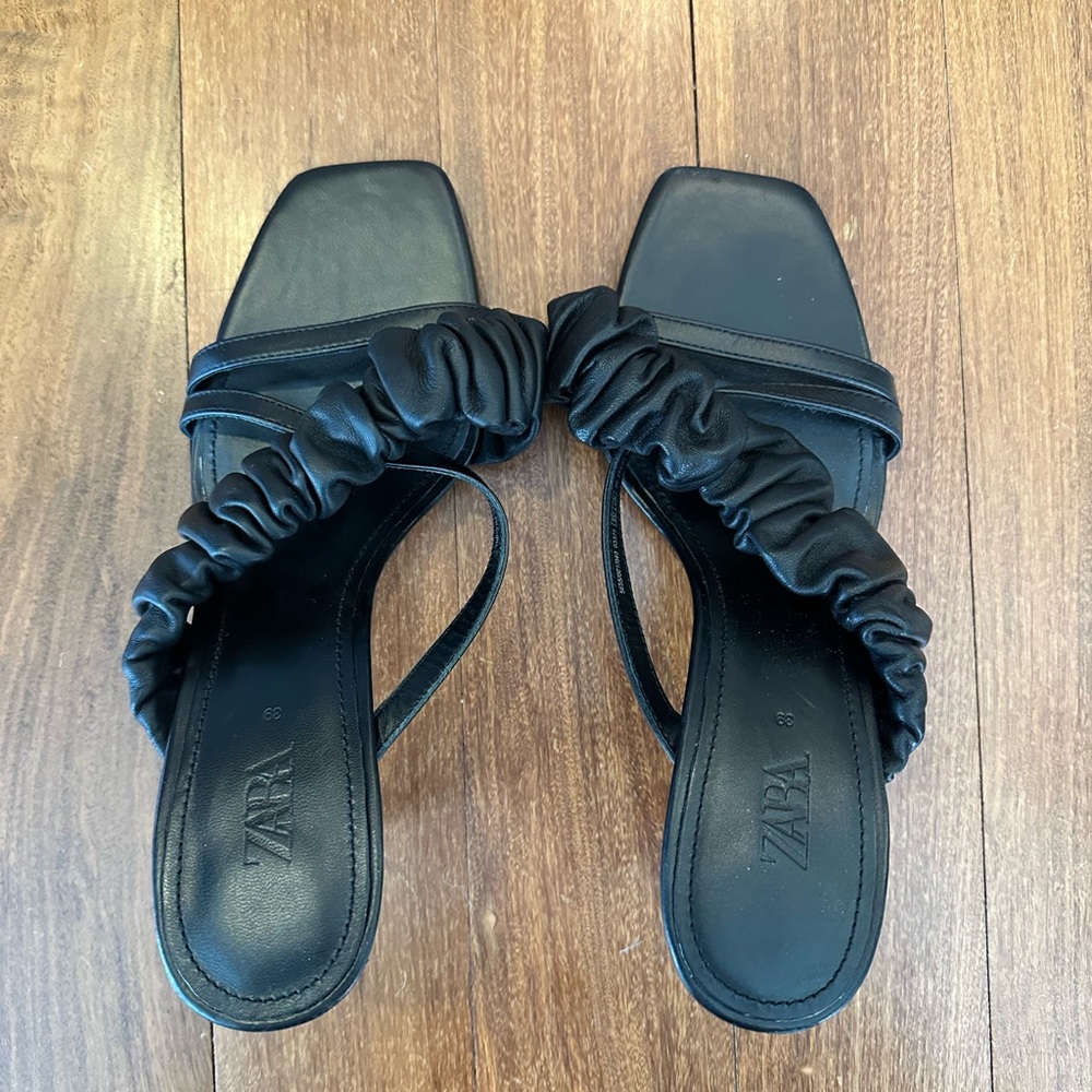 Neve worn Zara size 39 black leather square toe sandals. 3.5in heel.